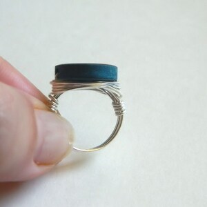 Teal Round Ring. Wood Blue Ring. Blue Teal Silver Light Ring. Classic Ring. Wire Wrap Ring. Teal Coin Ring. Jewelry Rings. Gabeadz. Anillo image 4