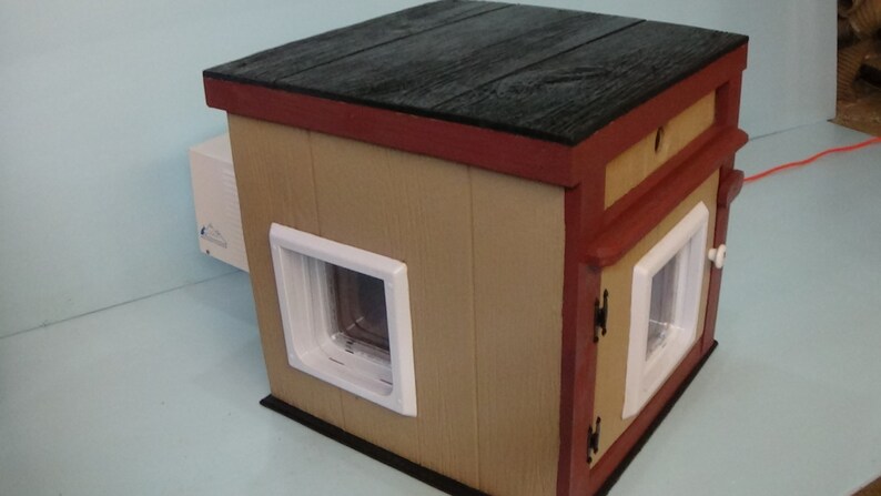 Outdoor Cat House With Heat Ac 2 Doors Ships Next Bus Day Bed Shelter Sanctuary
