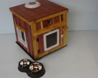 LOADED Outdoor LUXURY CAT House, bed, shelter,condo