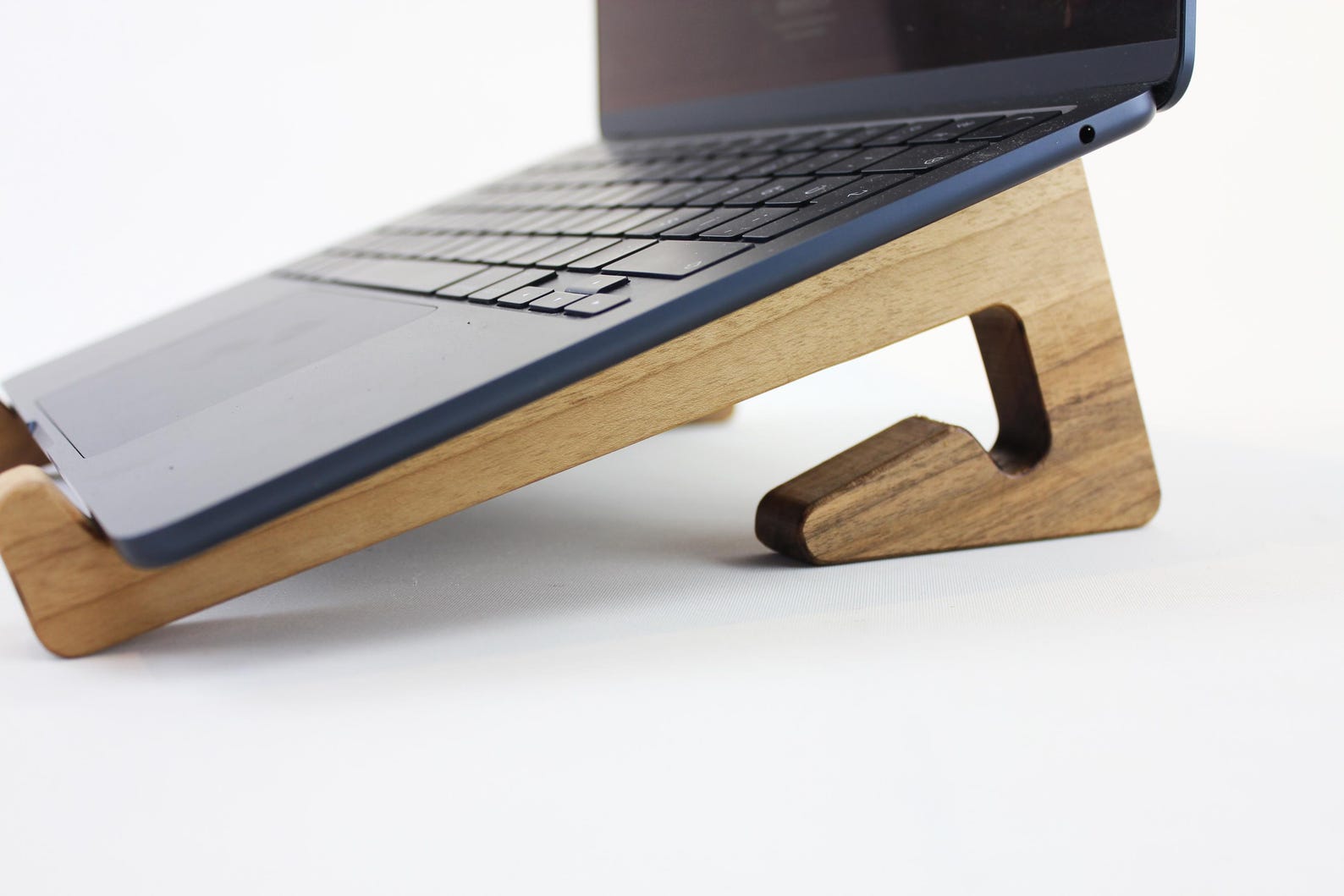 Handmade Wood Laptop Stand: Vertical Storage, Walnut or Oak - Etsy