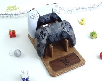 Personalized Wood & Leather Controller Stand: Gaming Charging Station