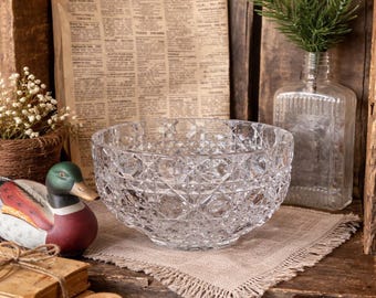 Vintage Cut Glass Crystal Serving Bowl – Farmhouse Cottagecore Fruit Dish