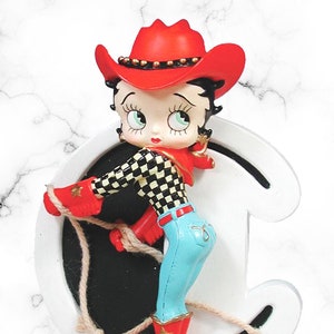 Figura/colgante de pared con el alfabeto de Betty Boop, vaquero, regalo vintage de Westland, letra C, 6743