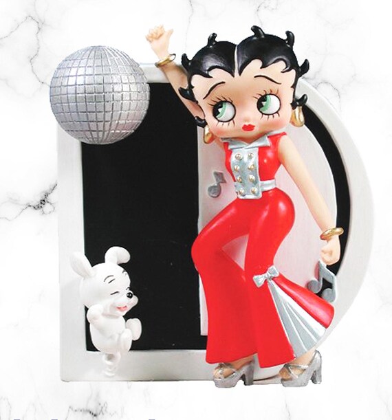 6744 Vintage Westland Giftware Letter D - Disco - Alphabet Betty 