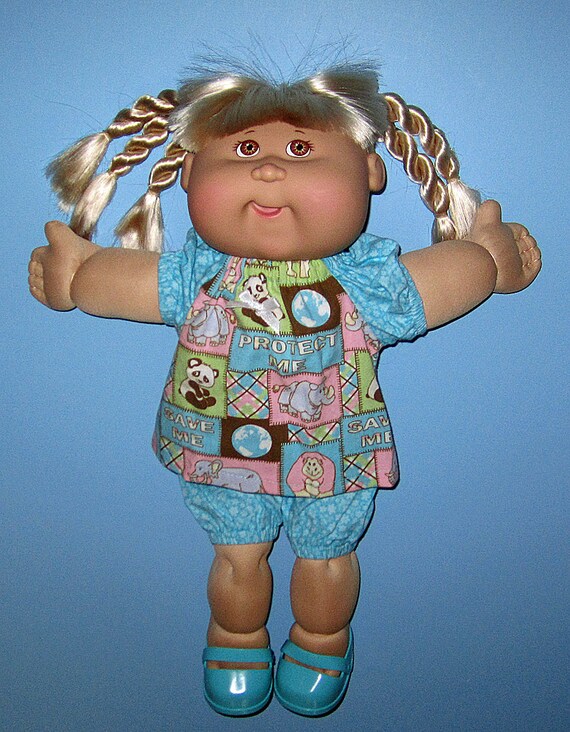 CABBAGE PATCH KIDS DOLL MASS PROD WHITE SOCKS ONE PAIR ONLY