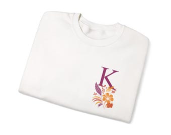 Sweater met bloemenmonogram K | Letter K met oranje bloemen