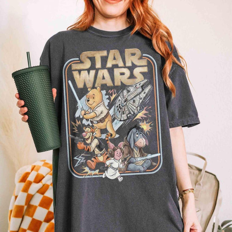 Camiseta Disney Star Wars Galaxy's Edge Que la fuerza te acompañe, Mickey y sus amigos Toy Story Winnie The Pooh Muppet Cosplay Star Wars Camiseta imagen 2