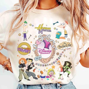 Kokette Schleife Disney Channel Filme Mickey Head Shirt, Lizzie McGuire Tee, Hannah Montana Tee, High School Musical, BTW Familienreise 2025 Tee