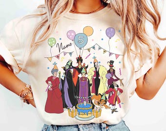 Gepersonaliseerde naam leeftijd Disney schurken verjaardag T-shirt, aangepaste Ursula Maleficent Scar Cruella verjaardagscadeau cadeaus, Disneyland familie-uitstapje