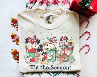 Camiseta navideña de Mickey y Minnie Mouse Comfort Colors®, camiseta "Muy Feliz Navidad 2025" de Disney Mickey, regalos navideños para chicas