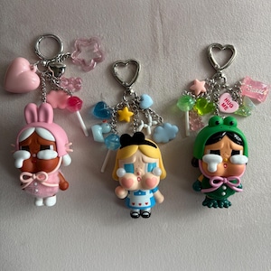 CRYBABY クライベイビー さくらんぼバッグ　キーホルダー　チャーム Amazon.co.jp: ポップマートCRYBABYカバン飾りチャーム
