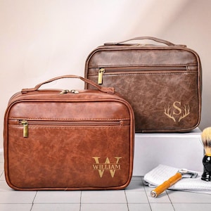 Personalized Toiletry Bag For Man, Groomsmen Gifts, Travel Toiletry Bag, Engraved Leather Dopp Kit For Him, Toiletry Bag for Anniversaries