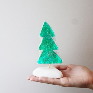 Christmas tree modern sculpture, small xmas tree on white stone, resin christmas tree art object, unique christmas decor, sparkling tree