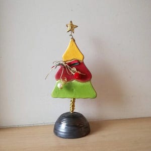 Tricolor chistmas tree, xmas fir tree sculpture with three color tiers, clay and wire xmas tree miniature on brown base, xmas tree gift