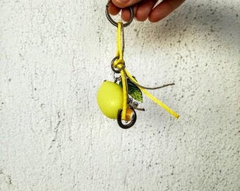 Llavero de limón, llavero de limón amarillo con hojas verdes, llavero de chef, llavero de jardinero, llavero de limón de la suerte, regalos de limón, regalo de limón