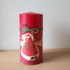 Christmas decoupaged candle, xmas pillar candle, red pillar candle with santa figures decoupage, xmas decoupage candle, christmas candle