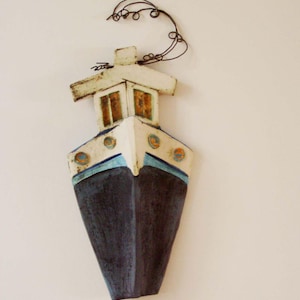 Ceramic ship prow, wall hanging of a ship&#39;s prow, stoneware clay sculpture, handmade greek ship&#39;s prow with metal wire steam, made to order