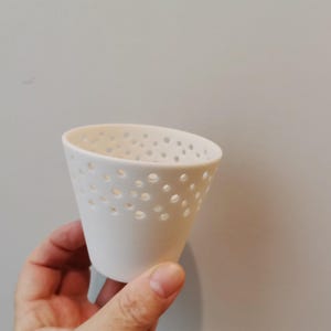 Porcelain tea light, perforated, porcelain tea light holder, white photophore pot, white ceramic candle holder