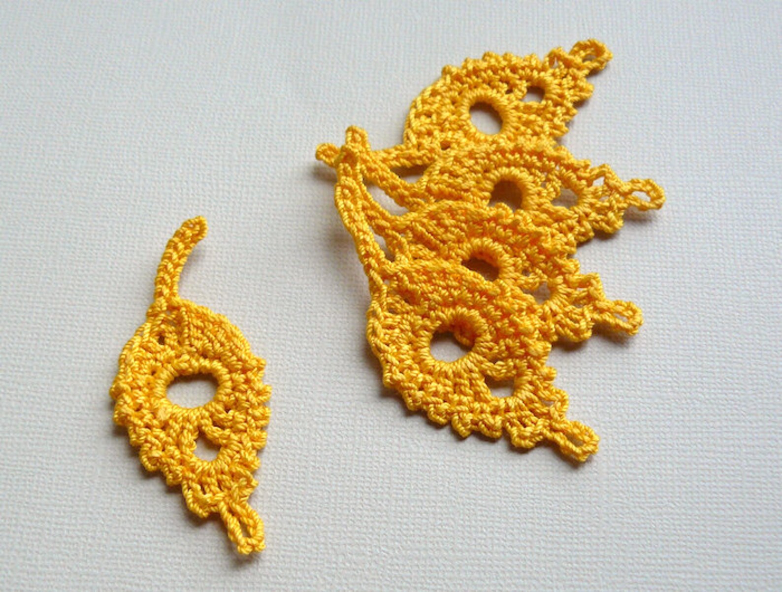 5 Gold Leaf Appliques Crochet Willow Leaves Etsy