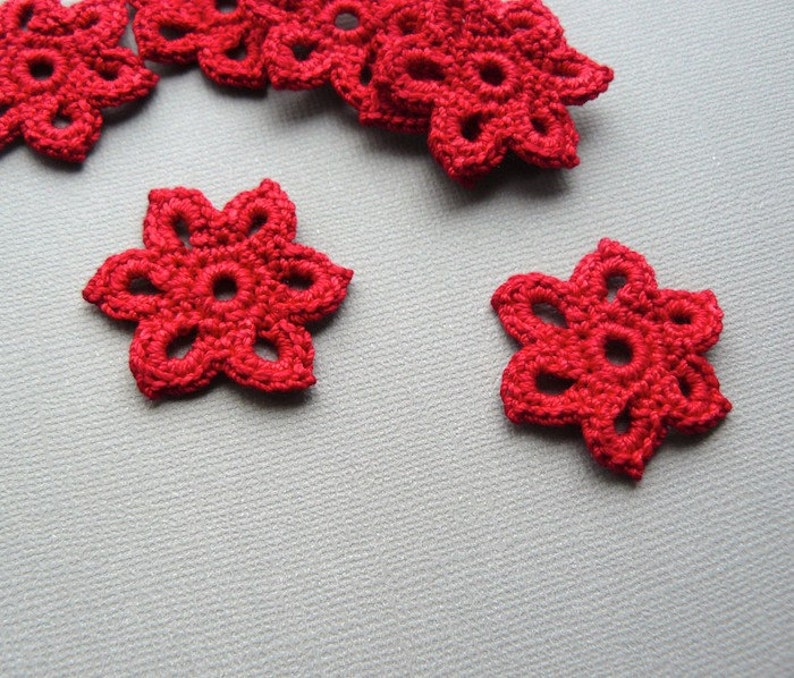 5 Crochet Flower Appliques 1-3/8 inch Diameter, in Bright Red image 1