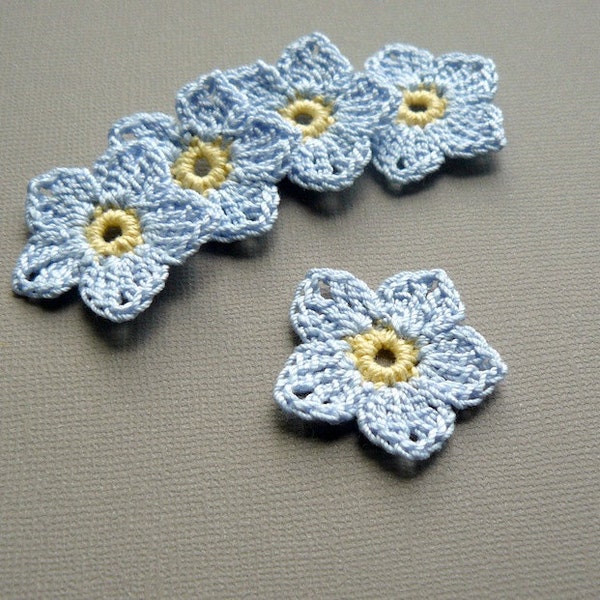 5 Crochet Flower Appliques -- 1-1/2 inch Flax Flowers, in Pale Cornflower Blue