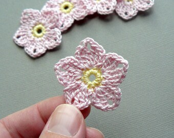 10 Pink Flower Appliques -- 1-1/2 inch Crochet Flax Flowers