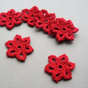 5 Crochet Flower Appliques 1-3/8 inch Diameter, in Bright Red image 5
