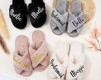 Custom Bride Slippers,Bridal Shower Gift,Fluffy Bride Bridesmaid Slippers,Bride Slipper Personalized,Bridesmaid Gifts,Bridal Party Slippers