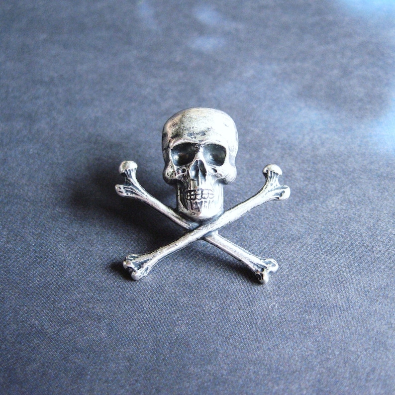 Antiqued Silver Plated Skull and Crossbones Lapel Pin or Tie Pin, Tie Tack, Goth Brooch with Gift Box, Gift for Dad image 4