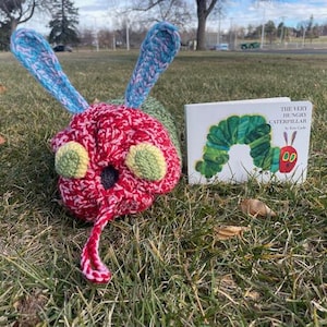 The Very Hungry Caterpillar Interactive Hand Crochet Children&#39;s Toy