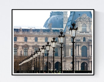 Bestseller, Paris Fotografie, Im Louvre, frühmorgendliches Licht in der Stadt Paris, Frankreich, Pariser Architektur, französische Wohnkultur