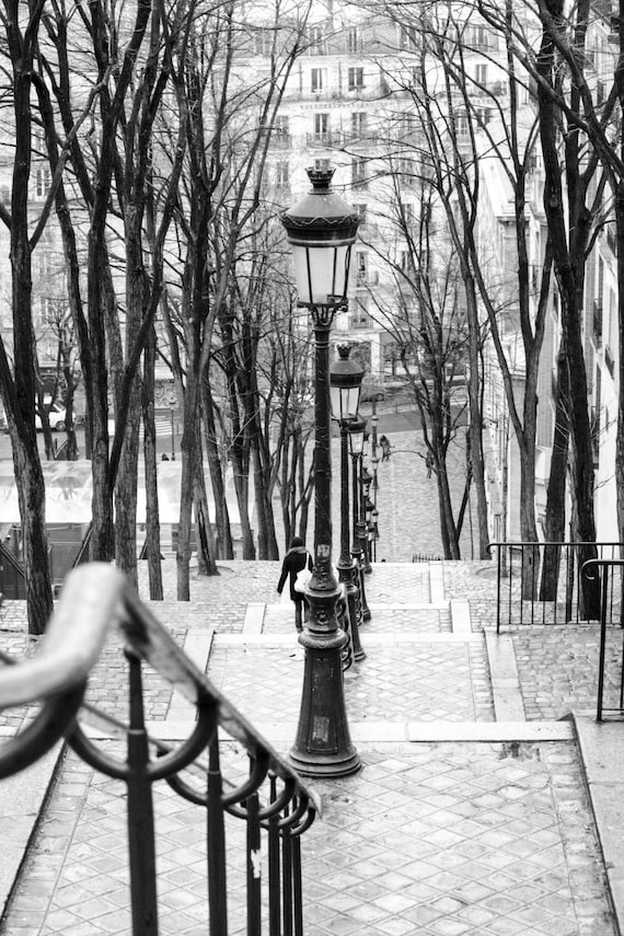 audit Haast je Nylon Zwart-wit fotografie het nemen van de trap in Montmartre - Etsy Nederland