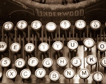 Paris Photography, Paris, France, Antique Typewriter, Love Letters, Office Decor, Underwood Typewriter Photo