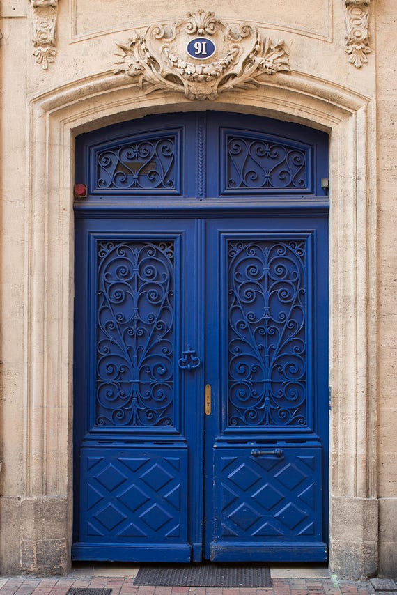 porte bleue