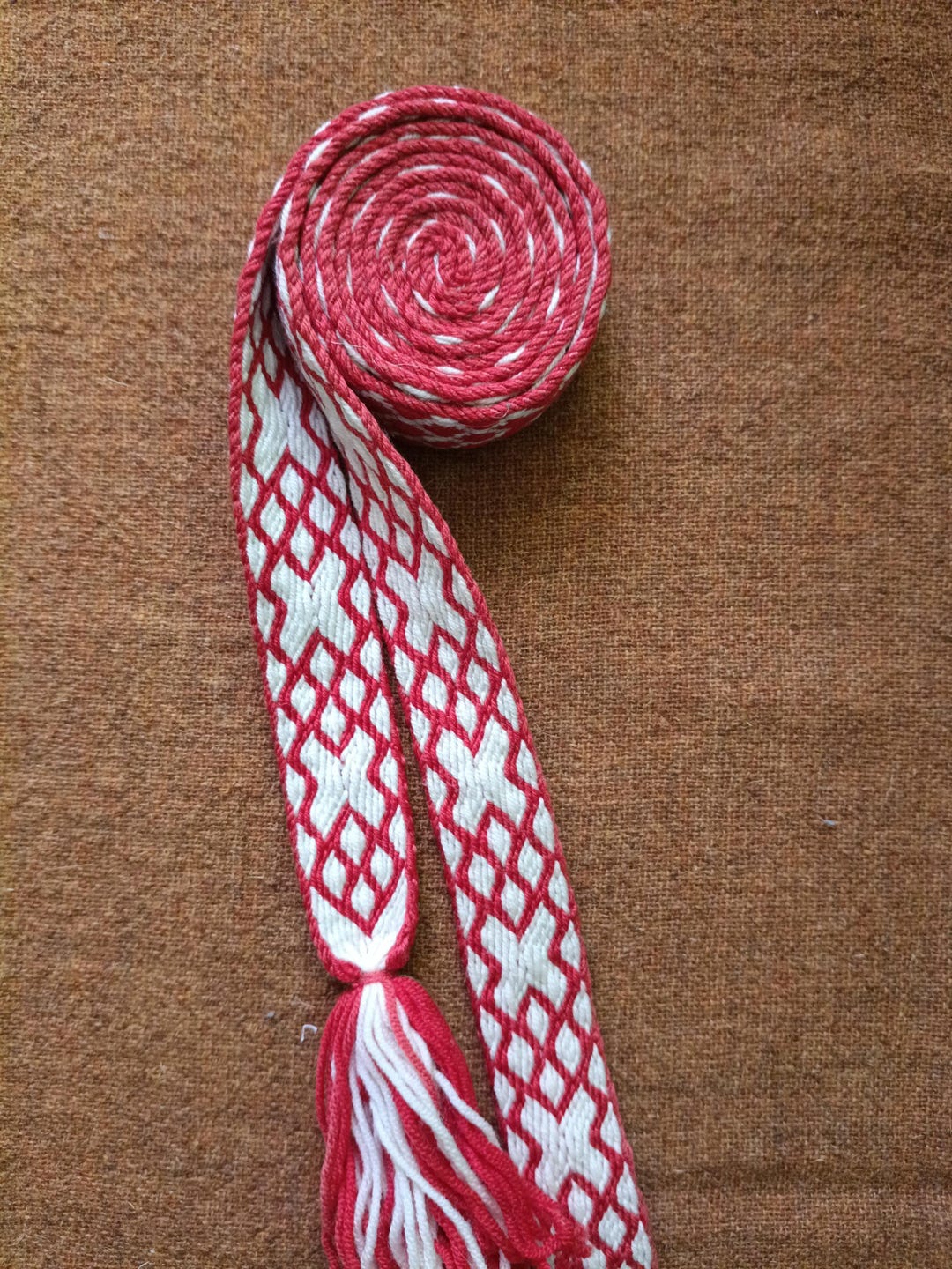 Oseberg Roses Pattern 100% Wool Selvedge Board – Oseberg Pattern 190cm - Etsy