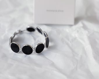 Black Onyx Sterling Silver Bracelet: Elegant Gemstone Jewelry