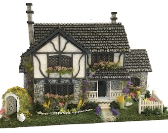 Kit complet - Livre de contes Harper Grace Tudor à l'échelle 1:144 pouce