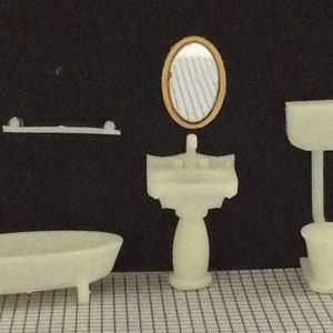 1:48 Quarter Inch Scale Bathroom