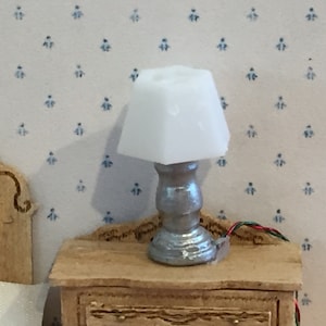 Quarter Inch Scale Electric Silver Table Lamp - 2