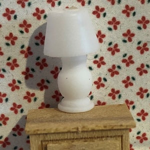 Quarter Inch Scale Unfinished Lamp - 1