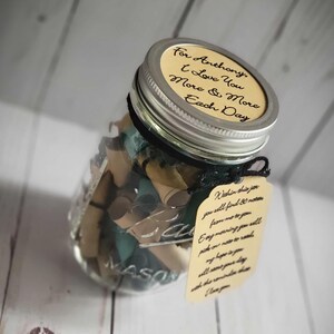 Powody, dla których Cię kocham - Romantyczny prezent - Słoik Mason wypełniony wiadomością - Prezent dla męża - Prezent dla mężczyzny - Prezent dla chłopaka - Rocznica