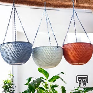Plastic Hanging Flower Basket, Decorative Outdoor Hanging Planter, Garden Floating Plant Pot, Indoor Succulent Pot
