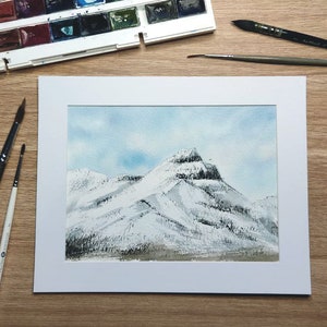 Dipinto ad acquerello ORIGINALE Montagne innevate, arte murale, paesaggio invernale delle montagne islandesi, dipinto originale di picco di montagna con passepartout