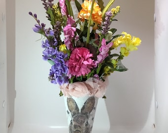 Cono de papel maché Tussie Mussie de Pascua