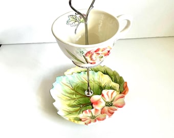 Soporte para tartas con forma de taza de té