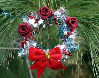 Wreath Place Card Holder, Wreath Ornament, Mini Christmas Wreath Ornament , Christmas Wreath Gift Tag