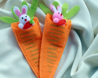 Pom Pom Bunny Rabbits, Easter Bunny in a Felt Carrot, Easter basket Bunnies