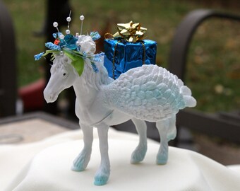 Horse Pegasus Cake Topper, Pegasus Birthday Party, My Little Pony Party, Party Animal Pegasus, Pony Birthday