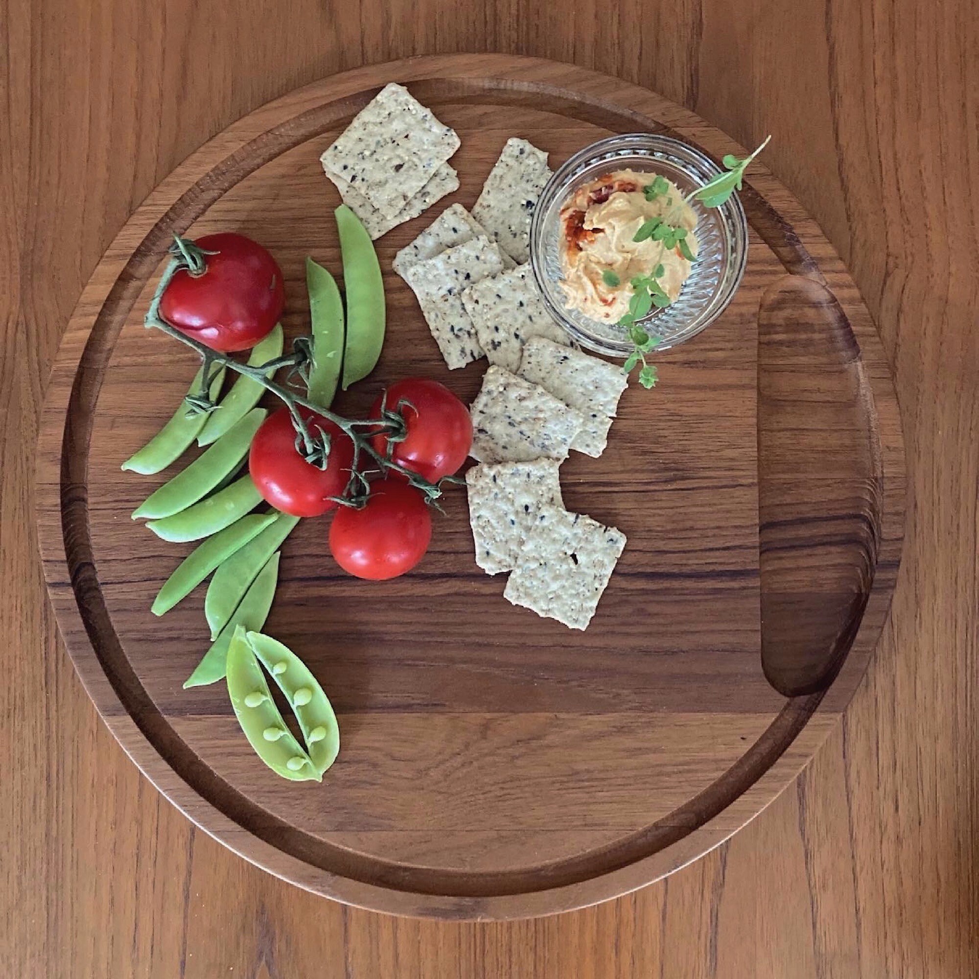 Large round teak wood serving tray charcuterie board vintage Etsy