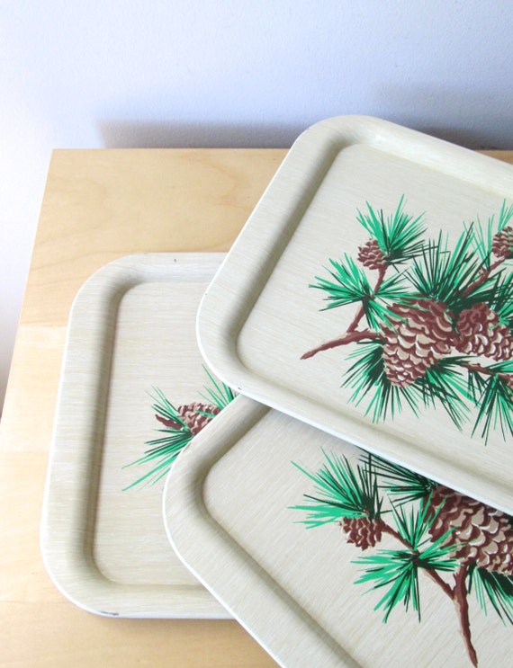 Set 2 Vintage Pinecone Tin TV Trays Faux Woodgrain Cabin Decor Magnetic  Board - Etsy